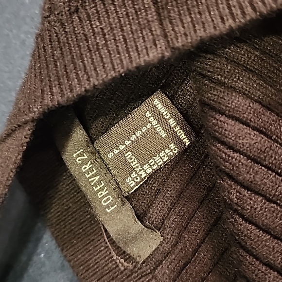 FOREVER 21 Black Criss Cross Drape Front Dolman Sleeve Knit Sweater Small - Picture 7 of 10